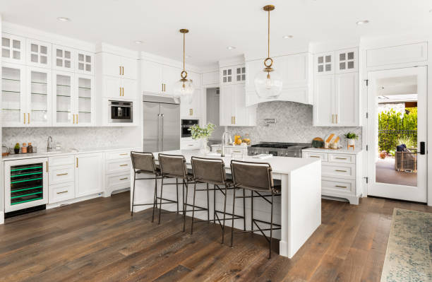 24/7 Emergency Cabinet Installation experts in Hudson, TX